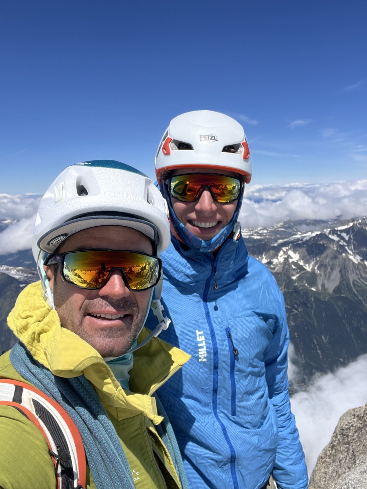 On the Midi-Plan ridge: atmosphere guaranteed.